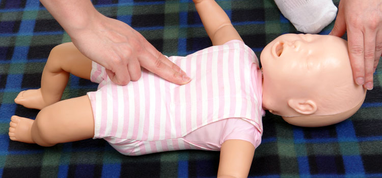 This 2-day Paediatric First Aid qualification is for first aiders in childminders, preschools, nurseries and school reception classes